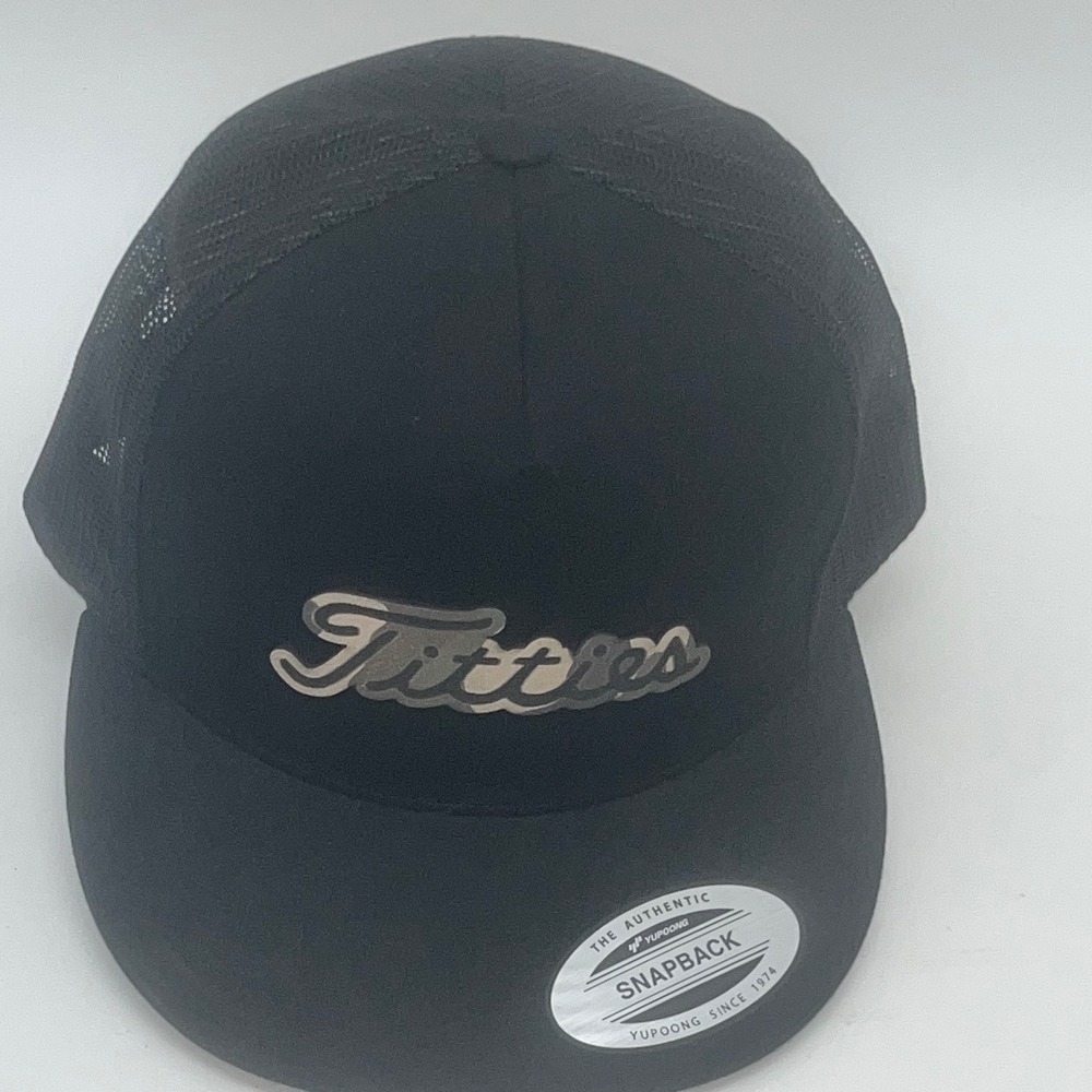 Trucker Hat Snapback Black Camo Titties Yupoong The Classics Adult‎